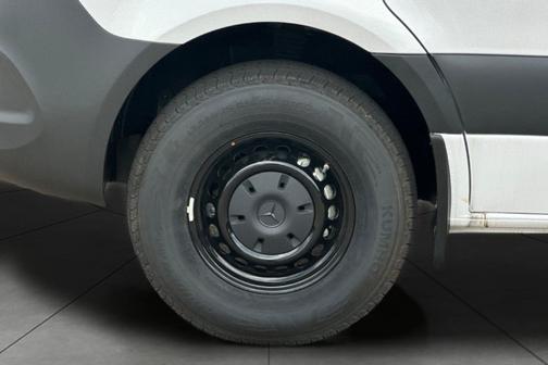 2025 Mercedes-Benz Sprinter 2500 Standard Roof
