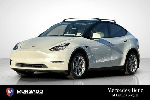 2022 Tesla Model Y Long Range Dual Motor All-Wheel Drive