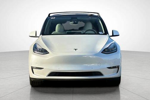 2022 Tesla Model Y Long Range Dual Motor All-Wheel Drive