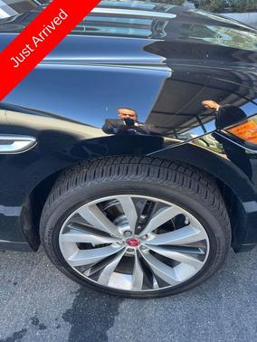 2018 Jaguar F-PACE 35t R-Sport