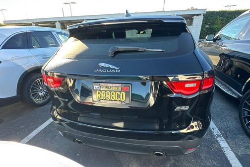 2018 Jaguar F-PACE 35t R-Sport