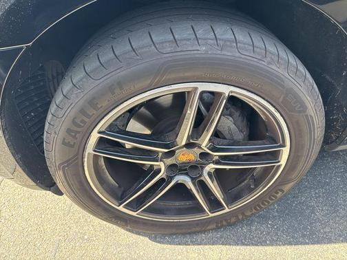 2021 Porsche Macan S