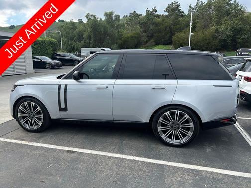 2025 Land Rover Range Rover P400 SE