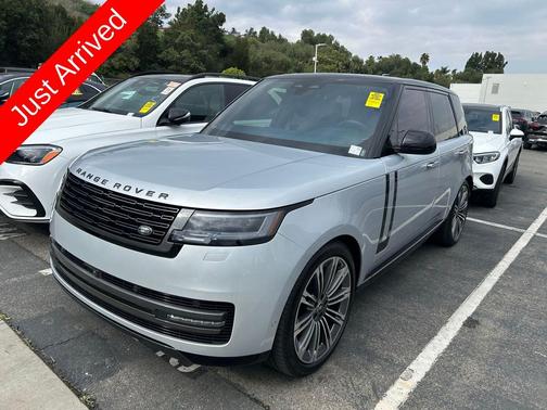2025 Land Rover Range Rover P400 SE
