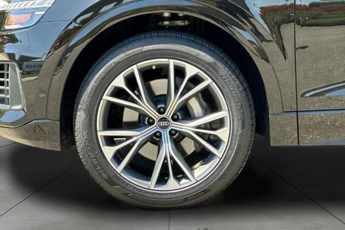2023 Audi Q8 55 Premium