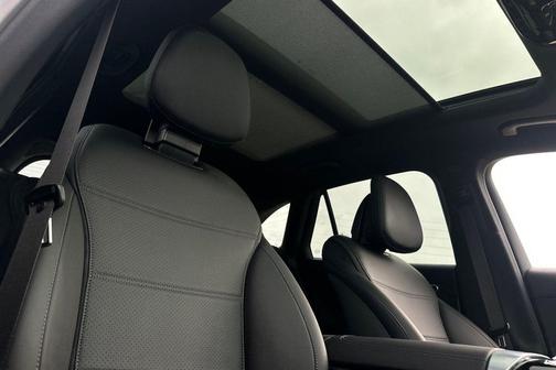 MANUFAKTUR Alpine Grey 2026 Mercedes-Benz GLC 300 Base