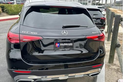 2025 Mercedes-Benz GLC 300 4MATIC