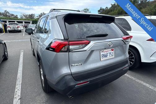 2020 Toyota RAV4 XLE