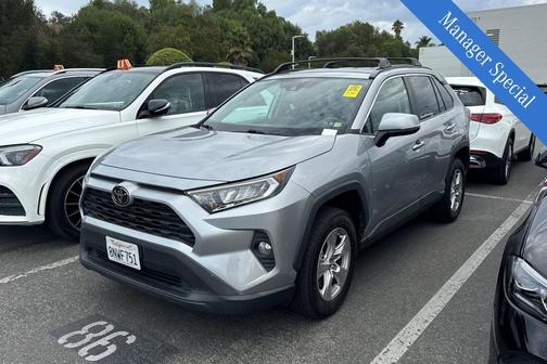 2020 Toyota RAV4 XLE