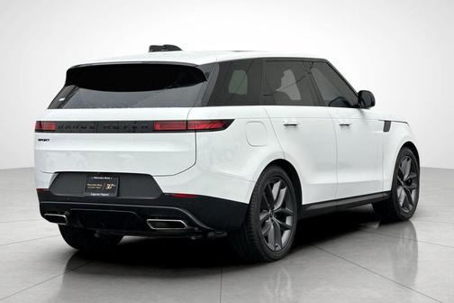 2024 Land Rover Range Rover Sport SE