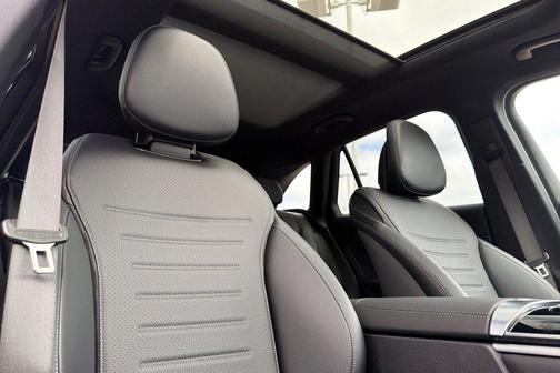 Cirrus Silver Metallic 2026 Mercedes-Benz GLC 300 Base