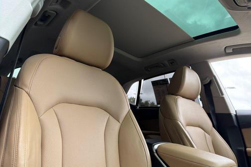 Vicuna Beige Metallic 2023 Audi Q8 55 Prestige
