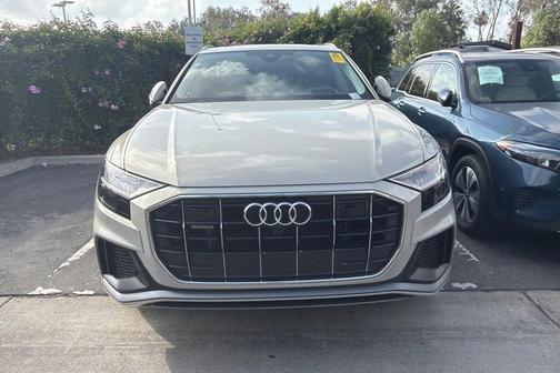 Vicuna Beige Metallic 2023 Audi Q8 55 Prestige