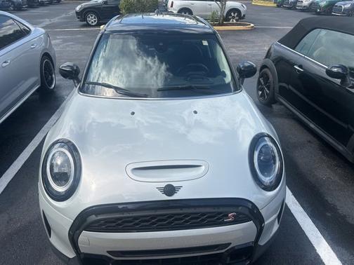 2023 MINI Hardtop