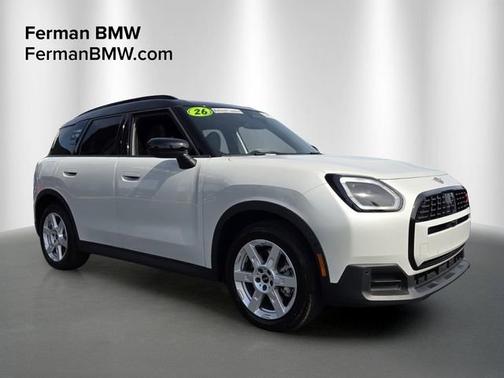 Nanuq White Metallic 2026 MINI Countryman S