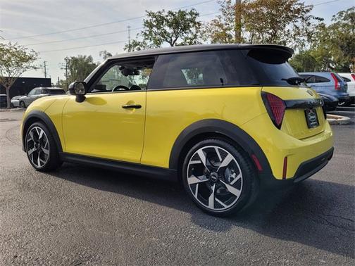 2025 MINI Hardtop