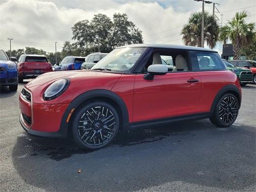 2025 MINI Hardtop