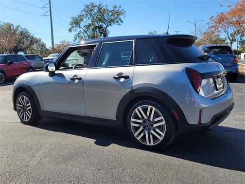 2025 MINI Hardtop 