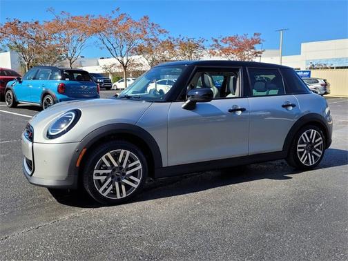 2025 MINI Hardtop 