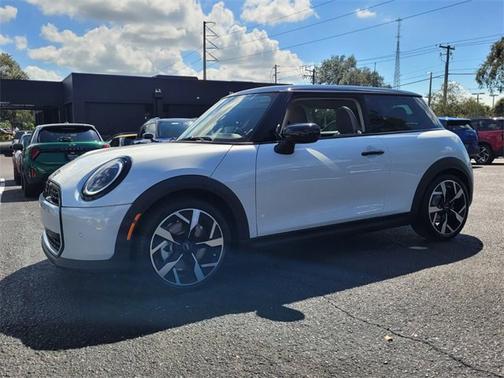 2025 MINI Hardtop 