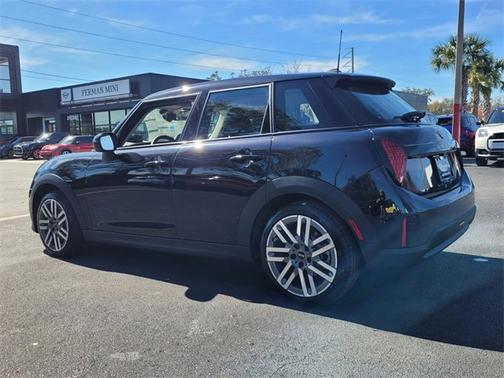 2025 MINI Hardtop