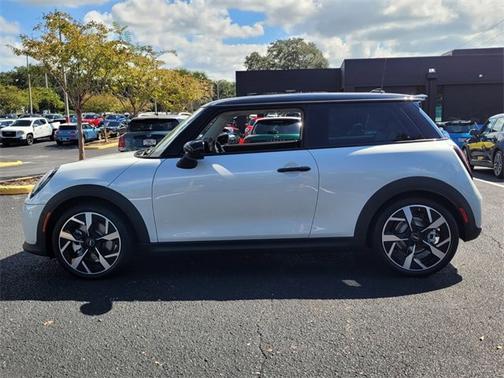 2025 MINI Hardtop