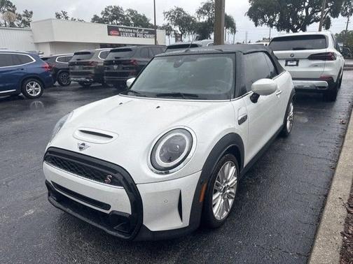 2023 MINI Convertible 