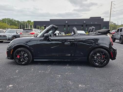 Midnight Black II Metallic 2026 MINI Convertible