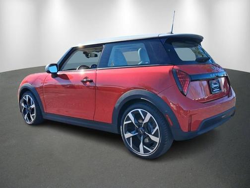 2025 MINI Hardtop 
