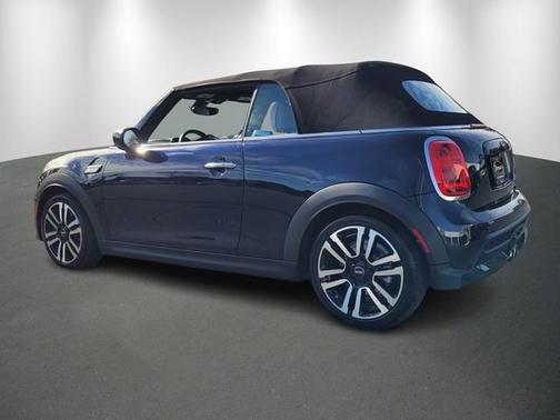 2023 MINI Convertible 