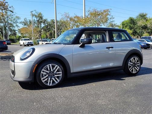 2025 MINI Hardtop