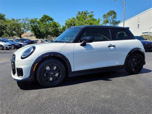 2025 MINI Hardtop