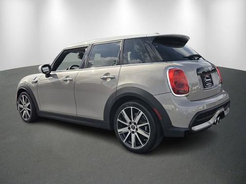2022 MINI Hardtop Cooper S
