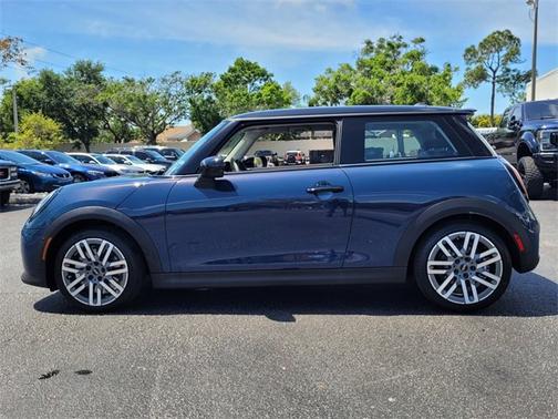 2025 MINI Hardtop 