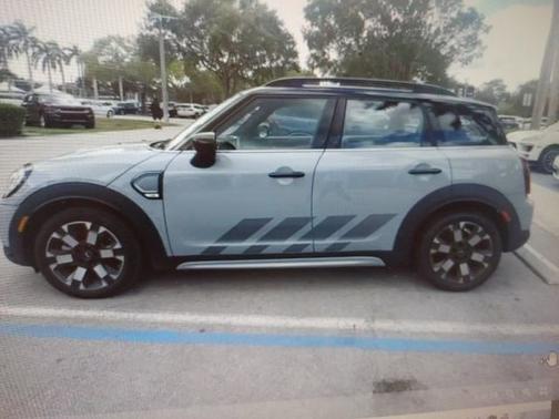 2023 MINI Countryman 
