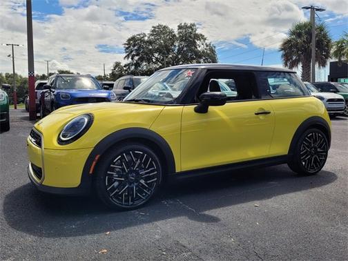 2025 MINI Hardtop