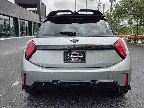 Melting Silver III Metallic 2026 MINI Hardtop