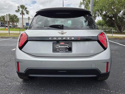 Melting Silver III Metallic 2026 MINI Hardtop