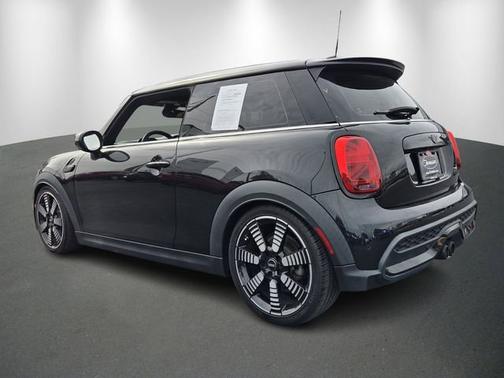 2023 MINI Hardtop 