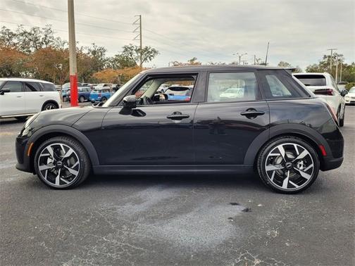 2025 MINI Hardtop