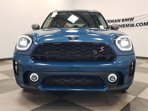 Photo 4 of 32 of 2023 MINI Countryman