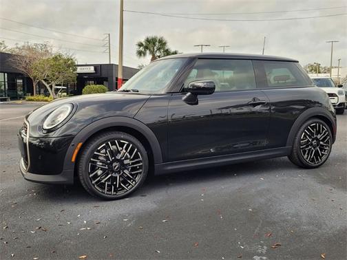 2025 MINI Hardtop