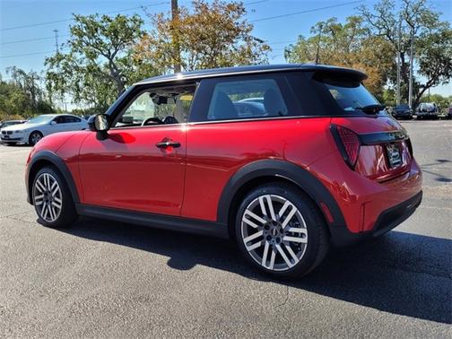 2025 MINI Hardtop 