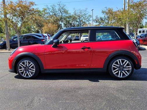 2025 MINI Hardtop 