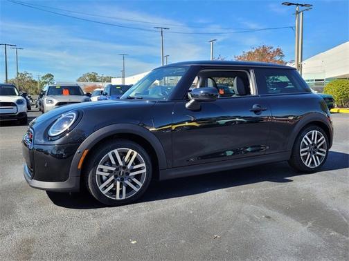 2025 MINI Hardtop 
