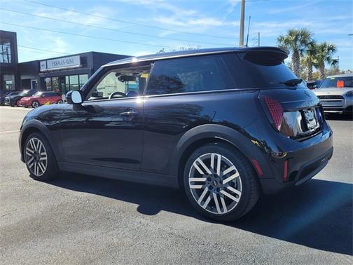 2025 MINI Hardtop 