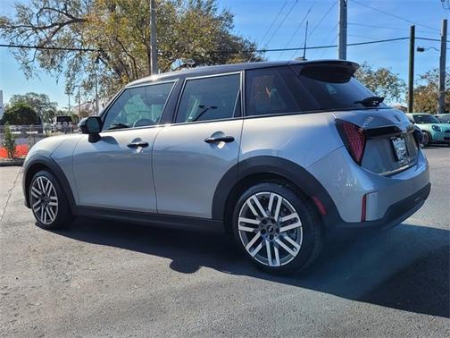 2025 MINI Hardtop 