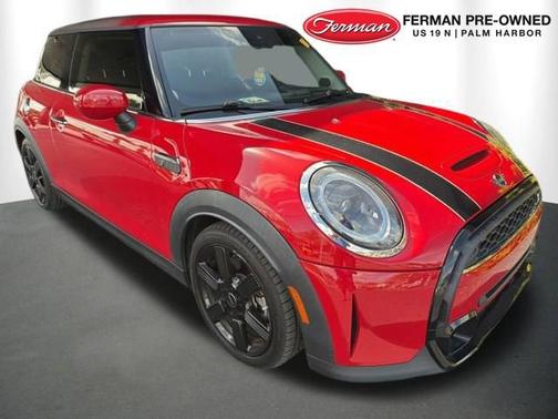 Chili Red 2023 MINI Hardtop