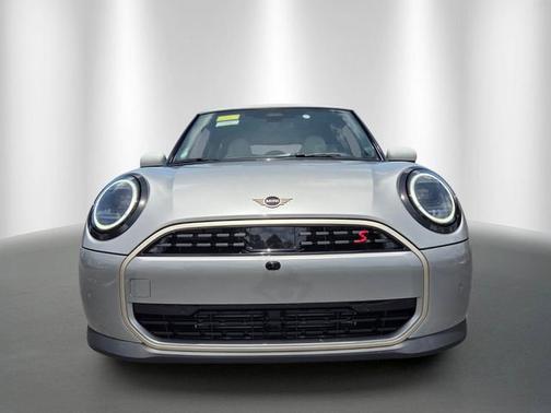 Melting Silver III Metallic 2026 MINI Hardtop