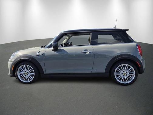 2022 MINI Hardtop Cooper SE